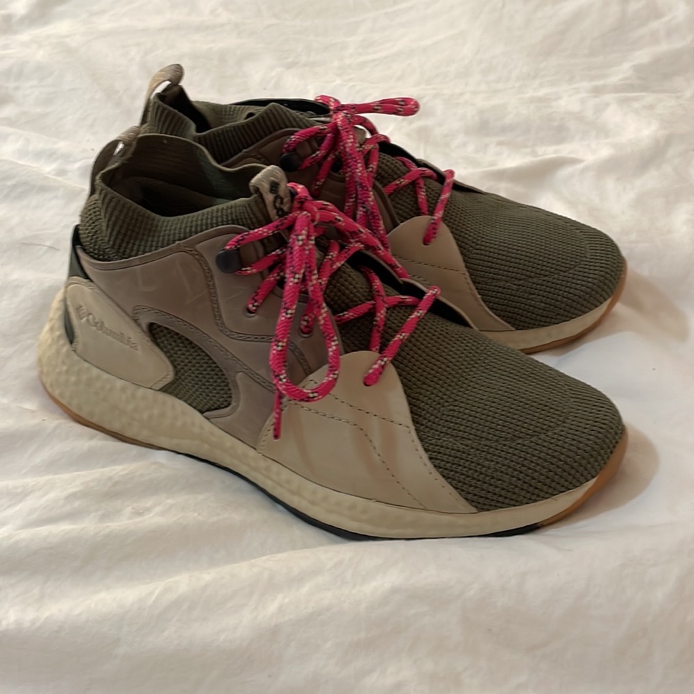 Hiking Shoe
